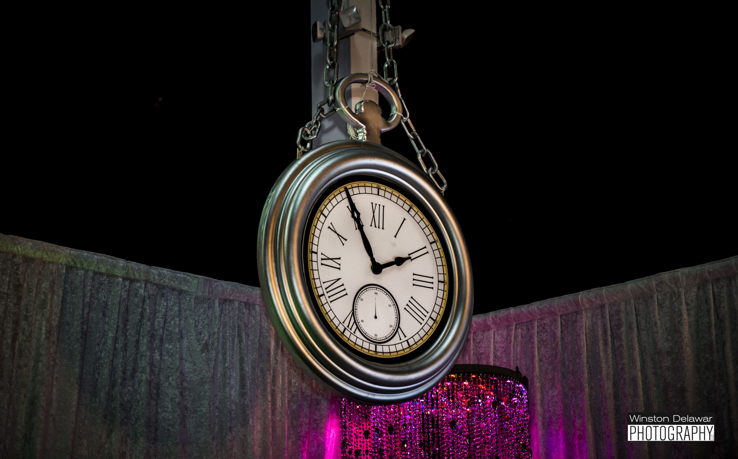 Giant clock
