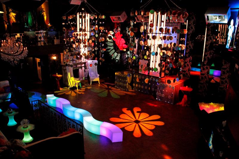 Snake bench LED LIGHT ANY COLOR AVAILABLE