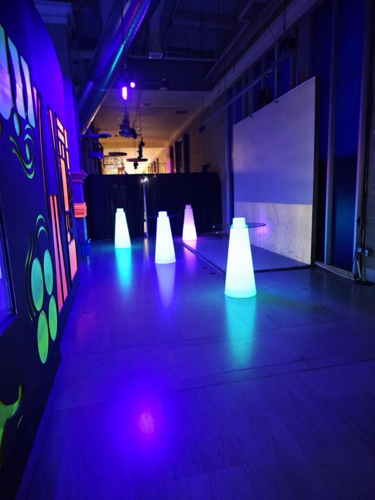 Saturn LED