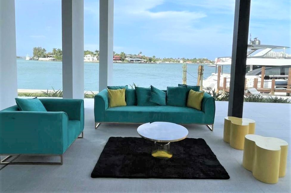 Velours Sofa Any Color