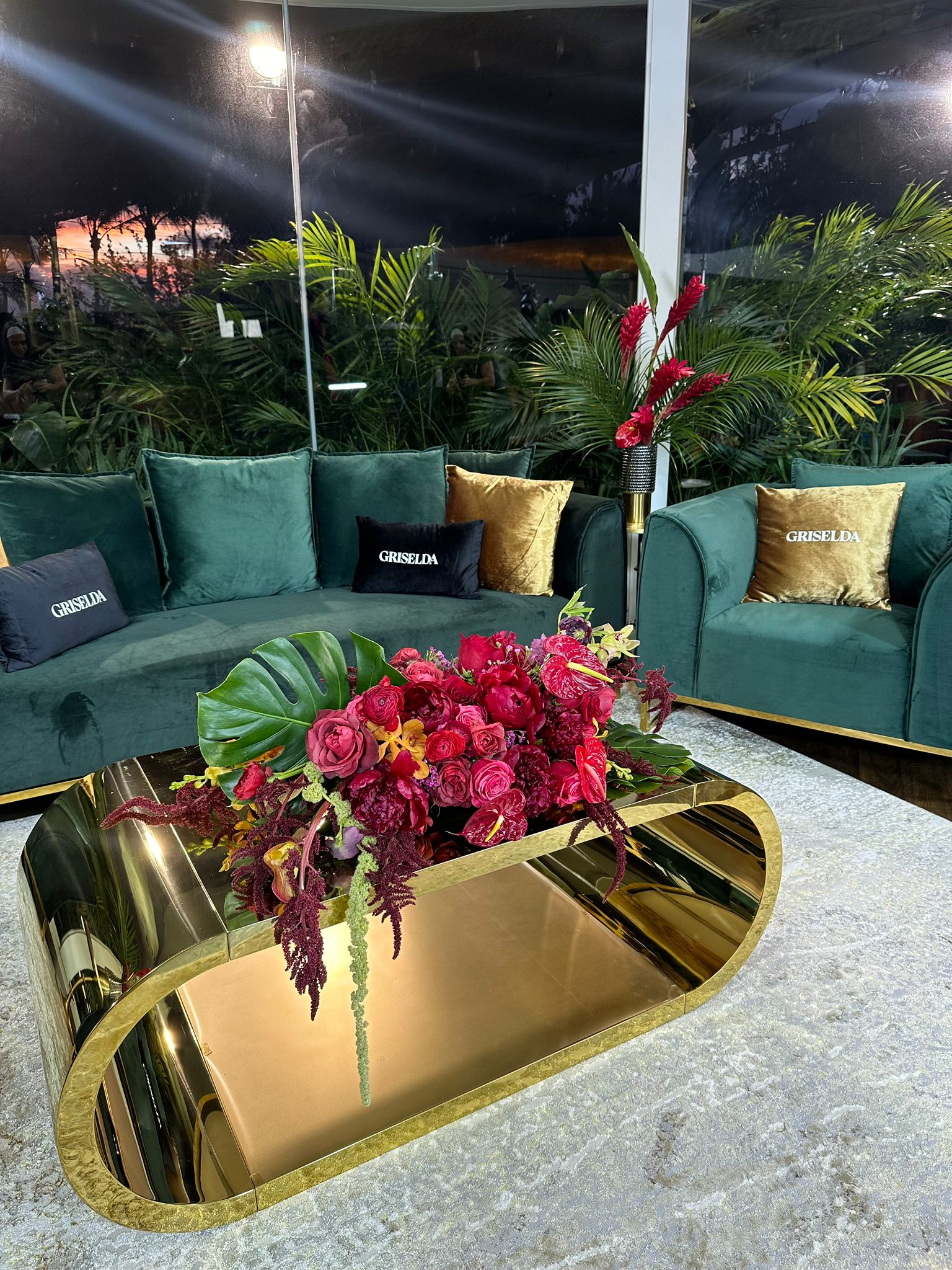 Velours Sofa Any Color